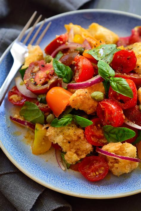 Panzanella Italian Bread And Tomato Salad Cilantro And Citronella