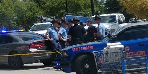 Georgia Walmart Shootout Leaves Officer Wounded Suspected Shoplifter