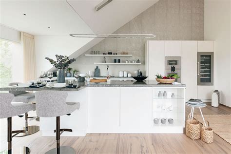 Kosten für innendämmung der außenwände gerade bei einem denkmalgeschützten haus können die wände oft nur von innen modernisiert beziehungsweise gedämmt werden. Das Material ist Programm - Häuser modernisieren