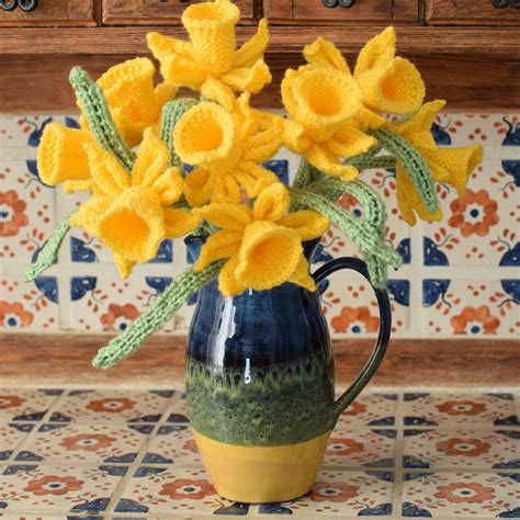 Flower Knitting Pattern Knitting Pattern For Daffodils Knitted