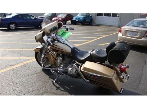 Flhrsei 2 incorporates all the road king flhri model updates for model year 2003, and includes the following additional standard features Buy 2003 Harley-Davidson Cvo Road King - Flhrsei2 CVO on ...