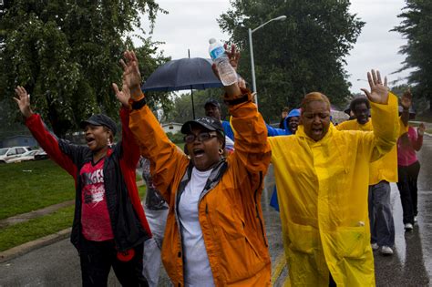 Deep Tensions Rise To Surface After Ferguson Shooting The New York Times