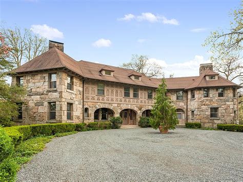 1896 Mansion For Sale In Tuxedo Park New York — Captivating Houses