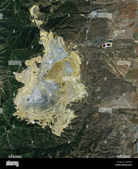 Photo Aérienne Du Site Bingham Canyon Kennecott Copper Mine De Cuivre à