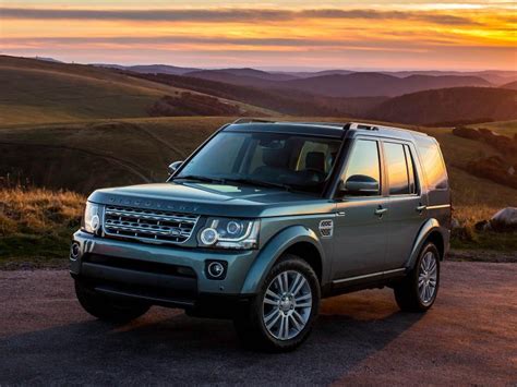 Welcome to the official land rover facebook page.enjoy! 2014 Land Rover Discovery and 2014 Range Rover Evoque Auto ...