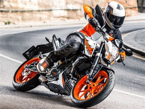 Check 200 duke specifications, mileage, images, 2 variants, 4 ktm 200 duke is a commuter bike available at a price of rs. Thông tin về KTM Duke 200 2018 mới nhất 2020 - Kênh xe hơi