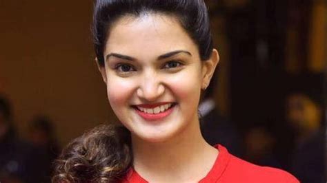 Malayalam Actress Honey Rose About Casting Couch Honey Rose About Liplock Scene In 1 By Two