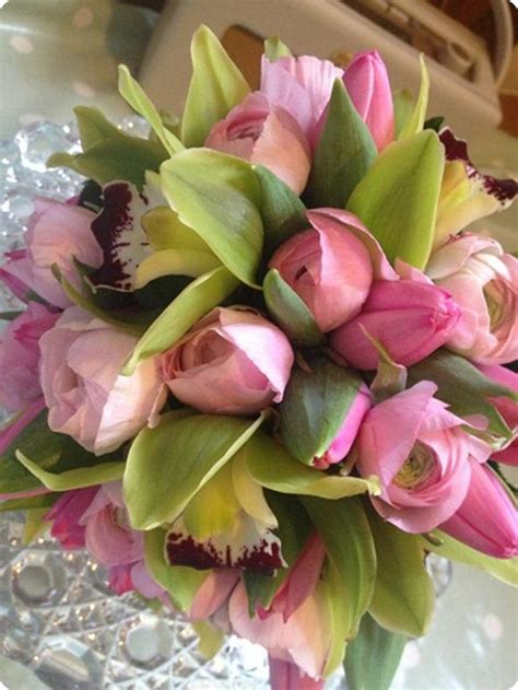 A Year In Bloom A Bouquet For February Brides Up North