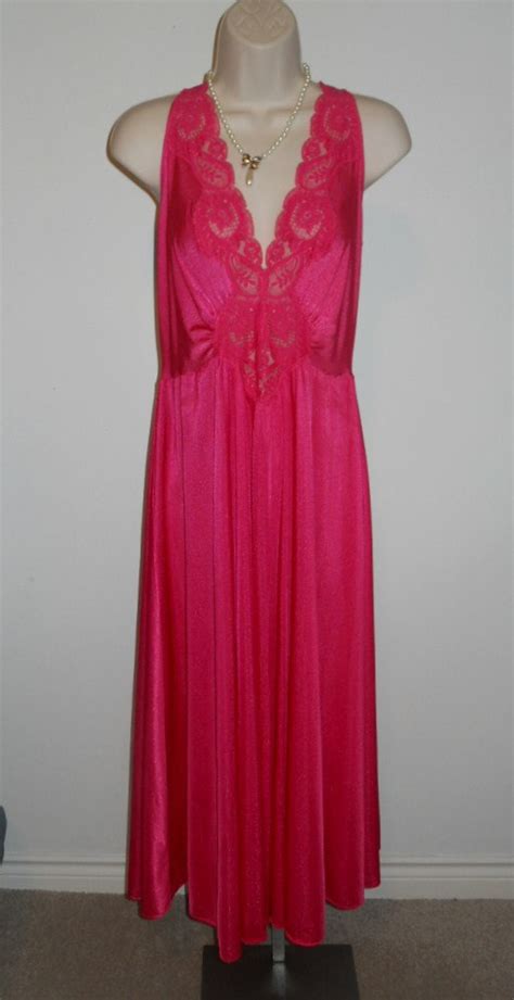 Vintage Hot Pink Olga Nightgown 98280 1980 S Wide Sweep Etsy