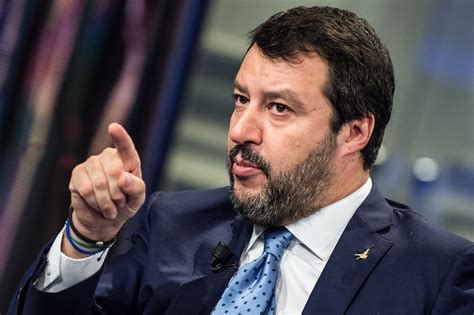 Salvini holds strong national conservative views. Matteo Salvini rischia 15 anni di carcere (anche) a causa ...