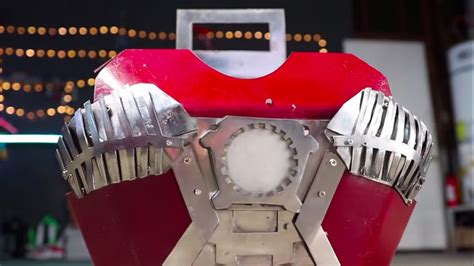 Engineer Builds Iron Man Expandable Briefcase Suit Ie