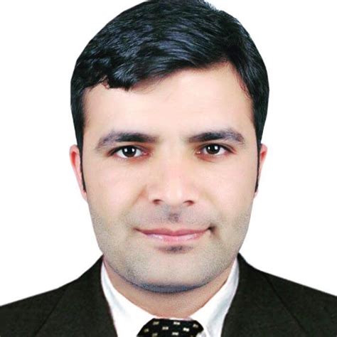 Tepki topladım ziraat mühendisliği ise yaramaz, aç mı kalacaksın boşuna okuyorsun, patatesin ekonomisi mühendisliği olur dediler. Yüksek Ziraat Mühendisi Murat Özyavuz is... - Yüksek ...