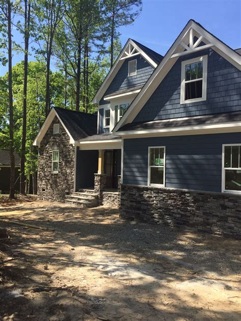 With a hint of pale blue, ice white granite would go well in any space with hints of cool and calm colors. Granite Peak Exterior Paint Sherwood Williams | House exterior blue, Exterior house colors ...