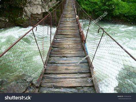 1033 Rickety Bridge Images Stock Photos And Vectors Shutterstock