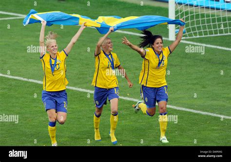 Sofia Jakobsson L R Josefine Oqvist And Madelaine Edlund Of Sweden Celebrate After Winning