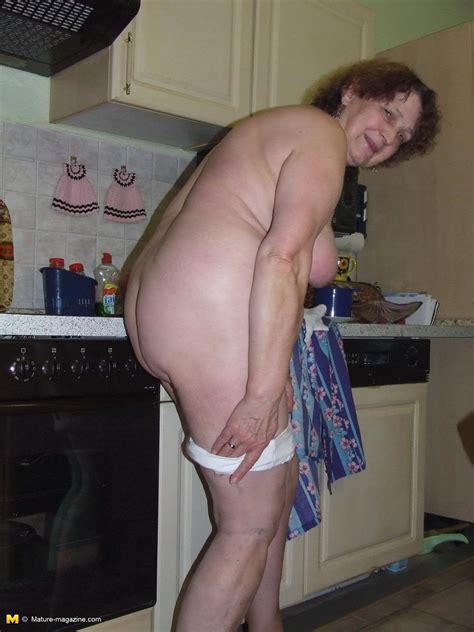 This Housewife Loves To Get Naked In The Kitchen Granny Nu