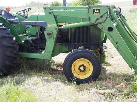 1980 John Deere 2140 Tractor W Jd 245 Quick Detach Loader And Bucket