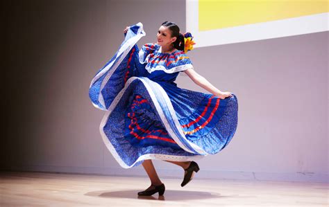 Folklorico De North Texas Celebrates Traditional Mexican Dance With