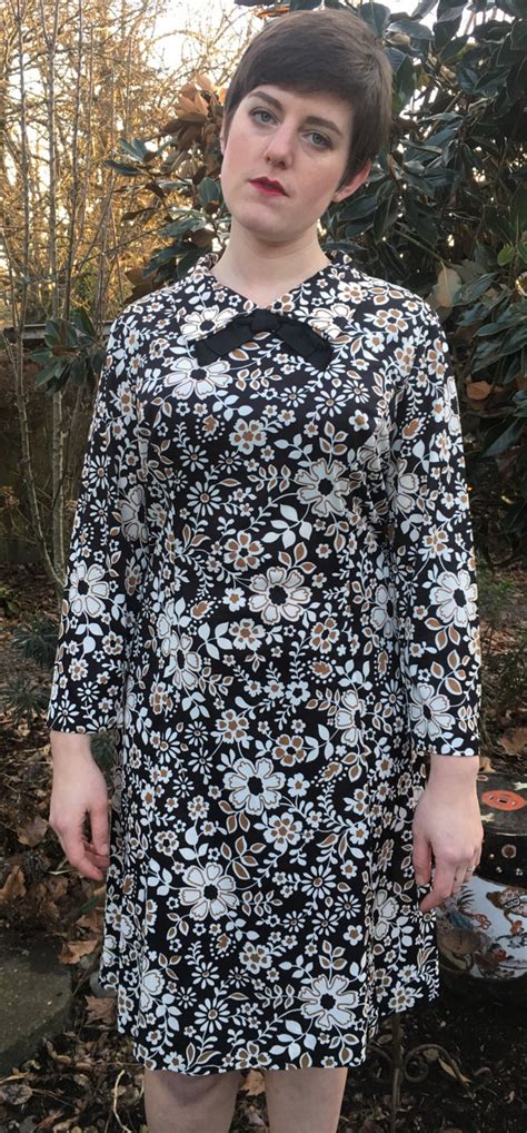 1960s Mod Floral Shift Dress In Brown Black And White Etsy