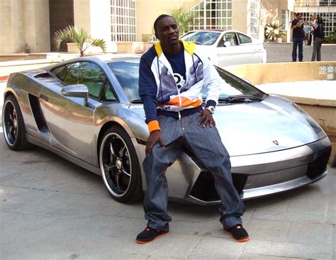 Akon Sitting On His Lamborghini Gallardo Celebrity Carz