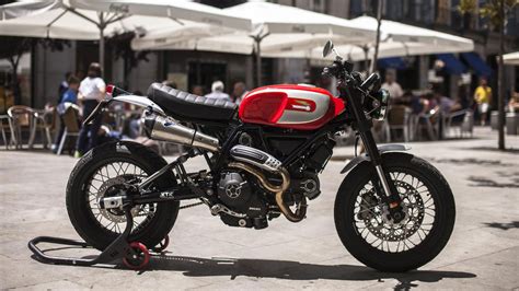 Ducati Scrambler Custom Build Custom Scramblers At The Ims 2015