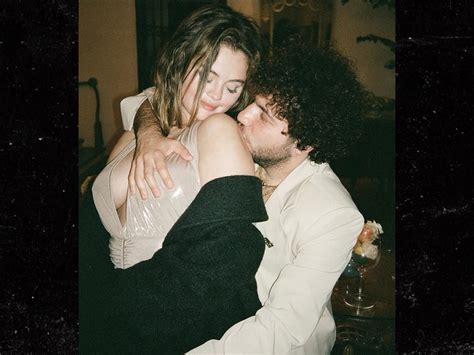 Benny Blanco Grabs Ahold Of Selena Gomez S Breast In New PDA Photos