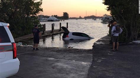 A Kayaker Rescued A Woman Trapped In A Submerged Car For Hours Cnn