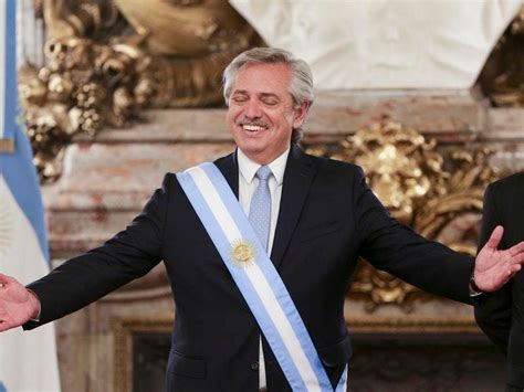 Ahora tolosa paz también deja su cargo. Alberto Fernandez takes reins as Argentina's new president ...