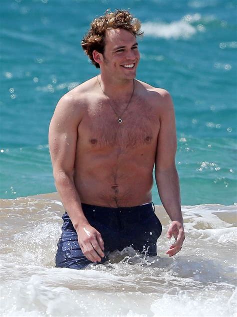 Sam Claflin Shirtless Pictures Popsugar Celebrity