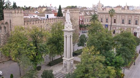 Plaza Del Triunfo Seville Book Tickets And Tours Getyourguide