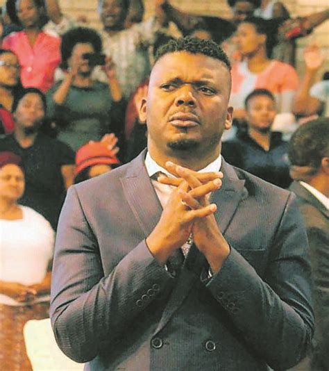 Breaking Bishop Makamu Steps Down Daily Sun