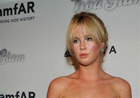 Model Ireland Baldwin Has Shared Her Topless Image Online Hollywood