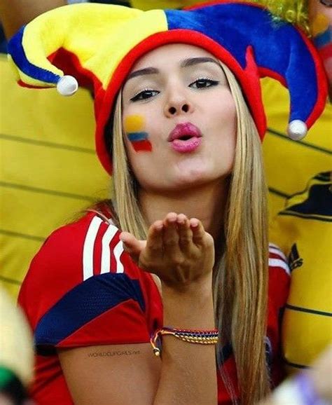Pin By Alvaro Villarreal On Colombian Colombian Girls Soccer Fans