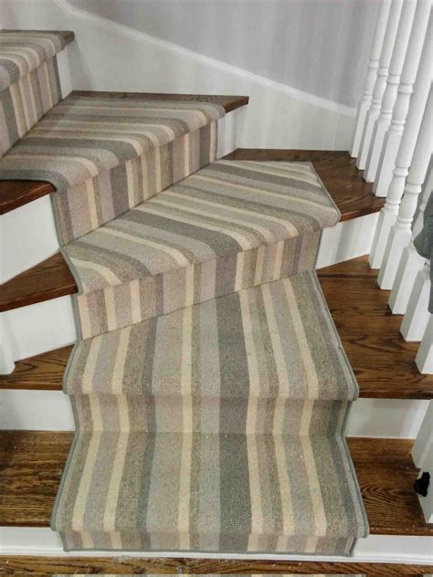23 Splendid Stairs Runner Ideas For Your Castle Stair Runner Carpet
