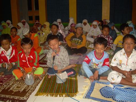 Gambar mewarnai untuk kelas 2 sdsuasana upacara peringatan hari pendidikan nasional senin 2 mei 2016 pukul 0700 wib di lapangan advertisement mewarnai gambar anak sd kelas 2 mewarnai adalah salah satu kegiatan yang cukup bermanfaat bagi anak anak. Gambar Bunga Untuk Anak Sd Kelas 1