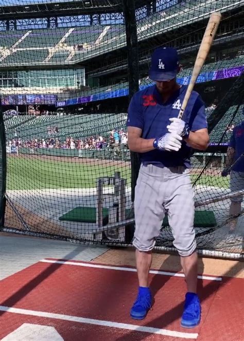 Cody Bellinger 35 🤩 Cody Bellinger Baseball Guys Dodgers