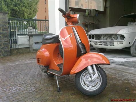 Hier haben wir eine v50 special baujahr 1973 zu verkaufen. Vendo VESPA 50 SPECIAL 1° TIPO