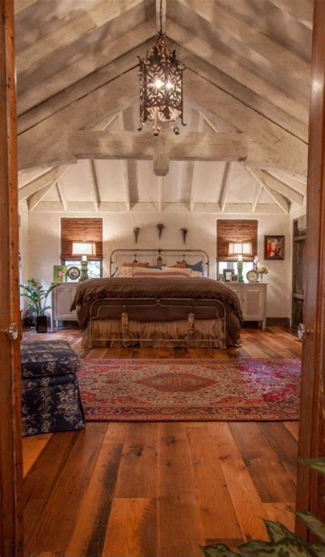 Refresh the home for less! Beautiful Boho Chic Bedroom | Rustic bedroom design ...