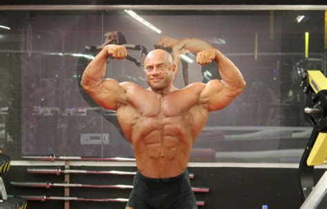 Muscle Lover Turkish Champion Serdar Aktolga