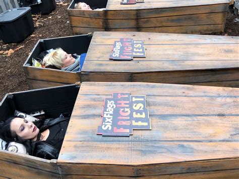 Six Flags Challenge Meet Staten Islander Set To Lay In Coffin For 30 Hours