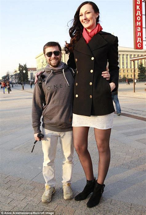 6ft9 Woman Bids To Be Worlds Tallest Model V By Zaratustraelsabio On