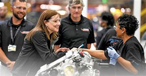 Gm Drops 4 Year Degree Requirement For Many Jobs Will Focus On Skills