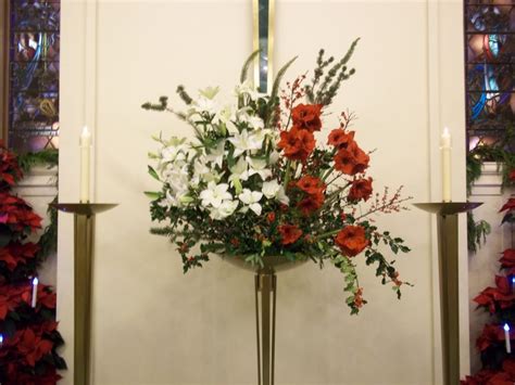 Δείτε όλα τα ονόματα και την ημερομηνία γιορτής τους. ΕΟΡΤΟΛΟΓΙΟ ΠΟΙΟΙ ΓΙΟΡΤΑΖΟΥΝ ΣΗΜΕΡΑ 24 ΔΕΚΕΜΒΡΙΟΥ- ΚΑΛΑΝΤΑ ...