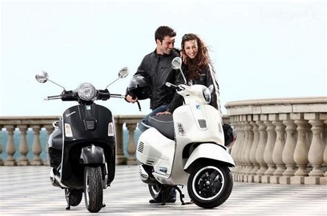 16,480 miles, single owner, clean title. Hot Motorcycle Models on natmotorcycle: 2013 Vespa GTS ...