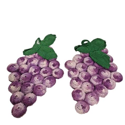 Vintage Hand Crocheted Purple Grape Bottle Cap Trivet Hot Pad Set Of 2