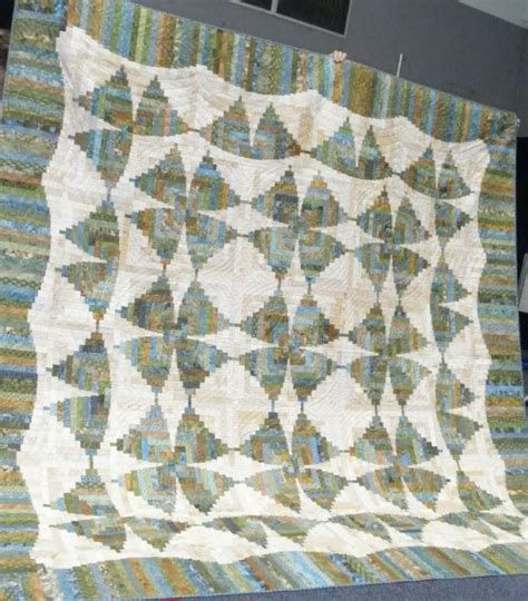 Log cabin inspirations has 109 pages with color photos of 61 quilts from 12 books (and one music album cover) published between 1980 and 2019. Extraordinary Log Cabin Quilts Are Great Fun With Any ...
