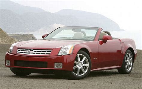 The result is a luxury sports coupe aimed at driving enthusiasts. 2011 Cadillac XLR | car to ride