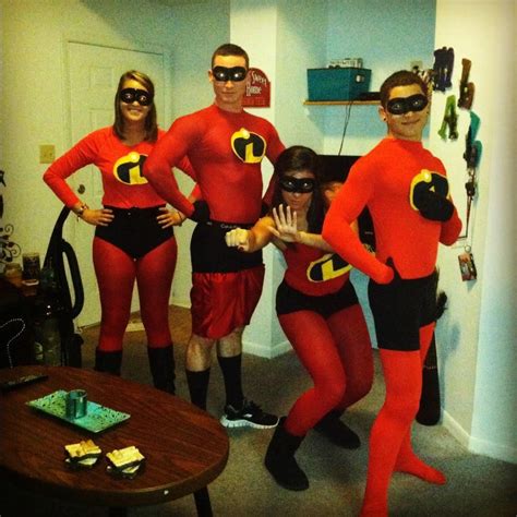 I used foam in 3 colors for the logo: Pin by Liz Rosenbaum on laughter | Incredibles costume diy, Halloween outfits, Halloween customes