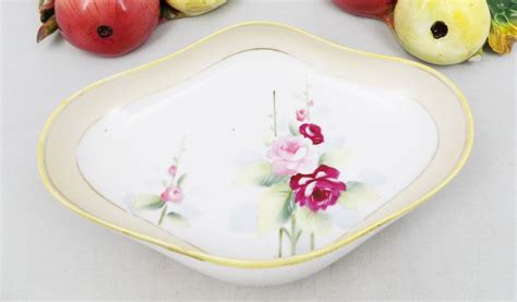 nippon-china-oval-dish-7-1-2-long,-floral-nippon-trinket-dish,-gold-trim-with-roses-trinket