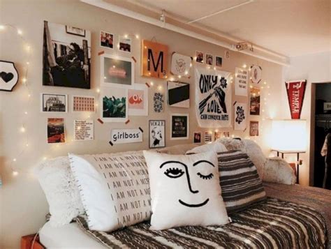 51 elegant dorm room decorating ideas godiygo